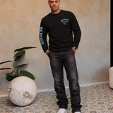 Clothing Club Longsleeve Black Light Blue met Bullet Black Baggy Jeans en witte sneakers