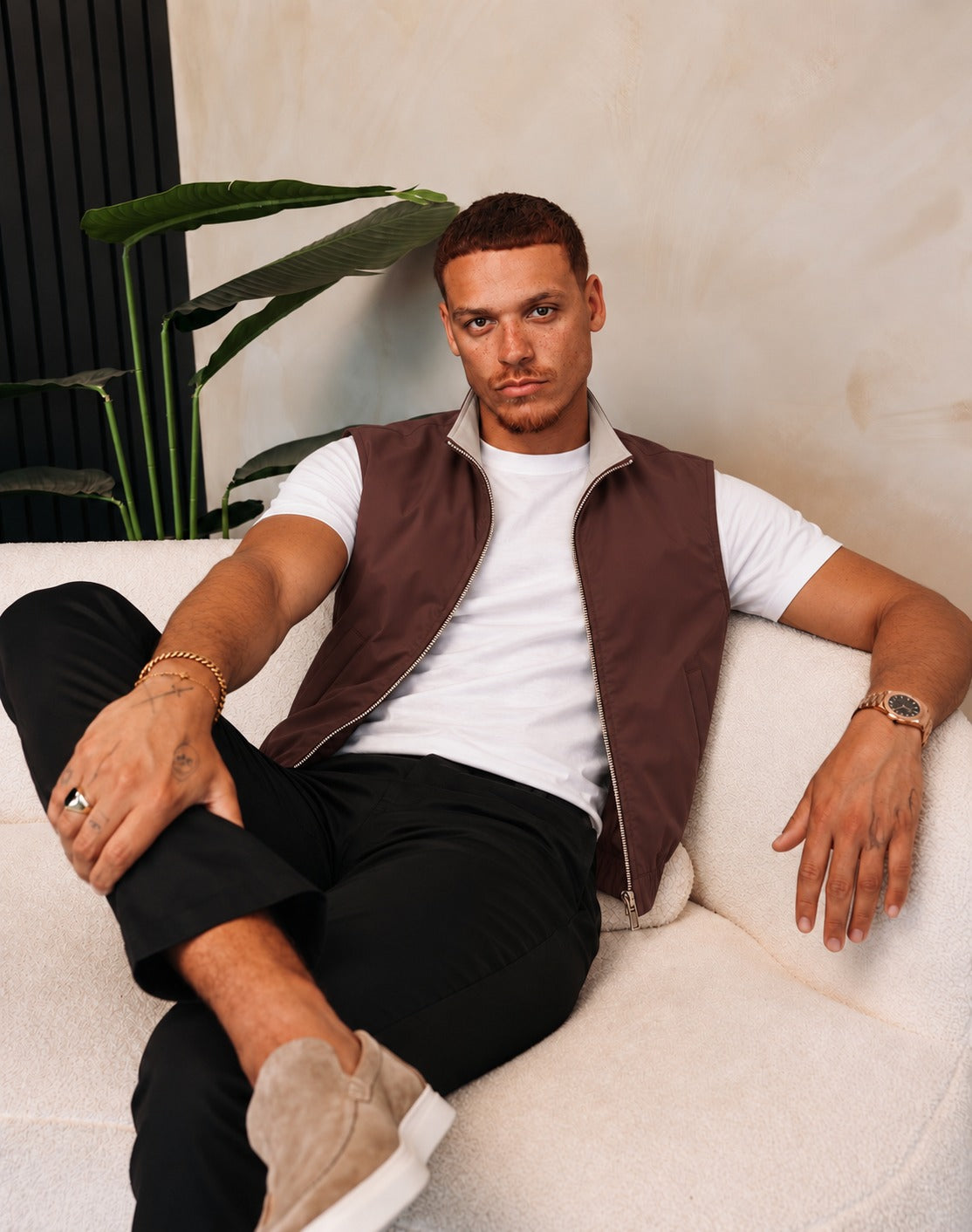 Core Bodywarmer Burgundy Beige - lifestyle zittend
