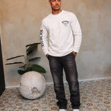 Clothing Club Longsleeve White Black met Bullet Black Baggy Jeans en witte sneakers