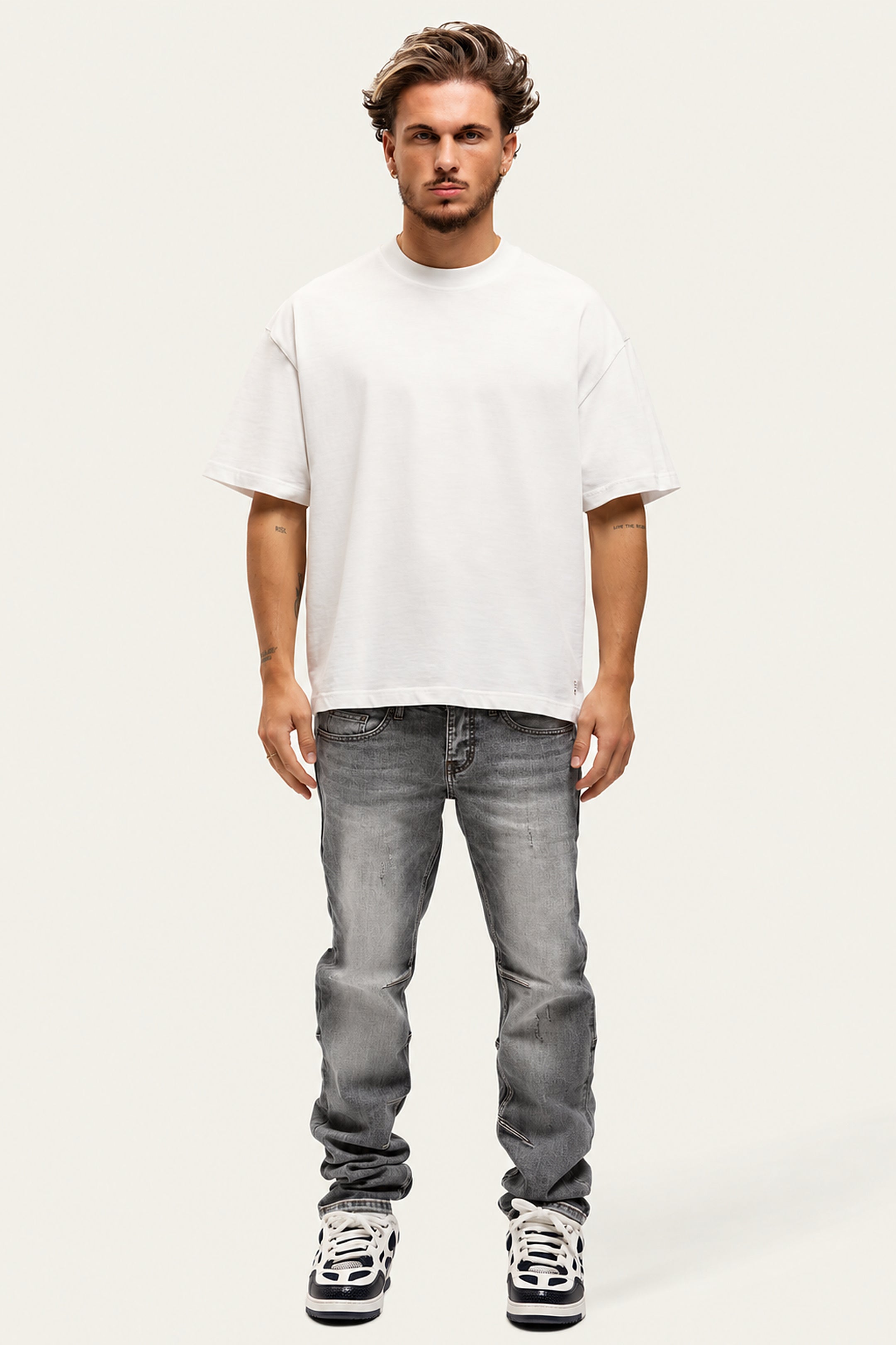 Bullet Washed Grey Baggy Jeans full look voorkant
