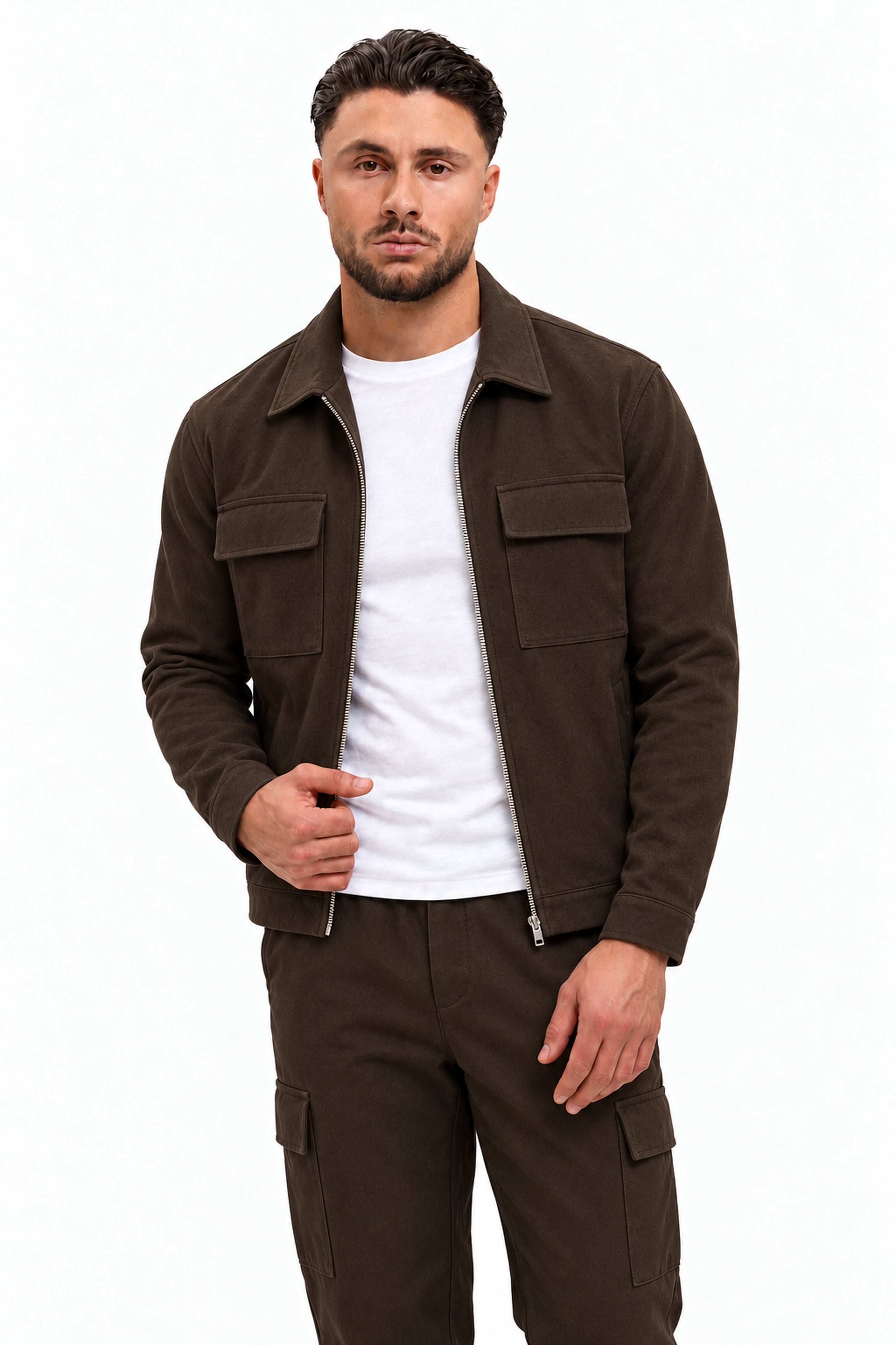 CARGO VEST BROWN - studio pose