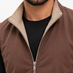 Core Bodywarmer Beige Brown - detail stof en kraag, close-up