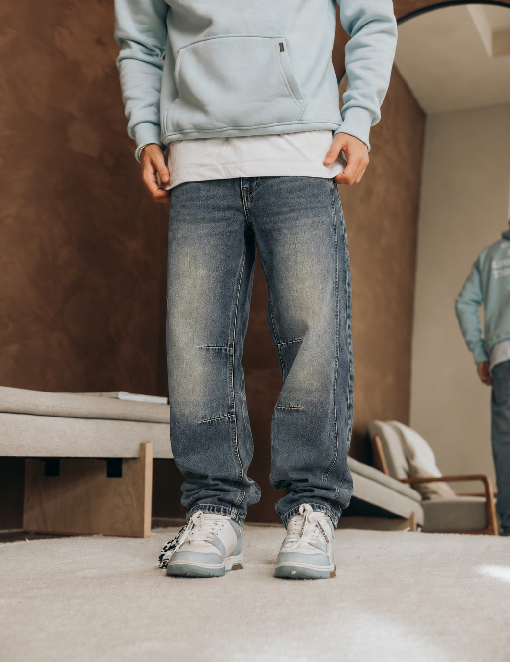 Edge Blue Baggy Jeans — modelfoto 3