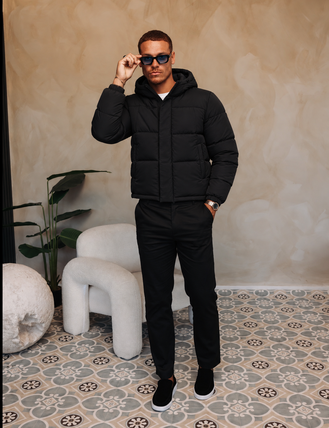 ESSENTIAL PUFFER JACKET | BLACK — lifestylefoto
