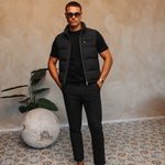 TORINO DOWN BODYWARMER | BLACK met passend Gloss-shirt en zwarte broek – lifestyle 1