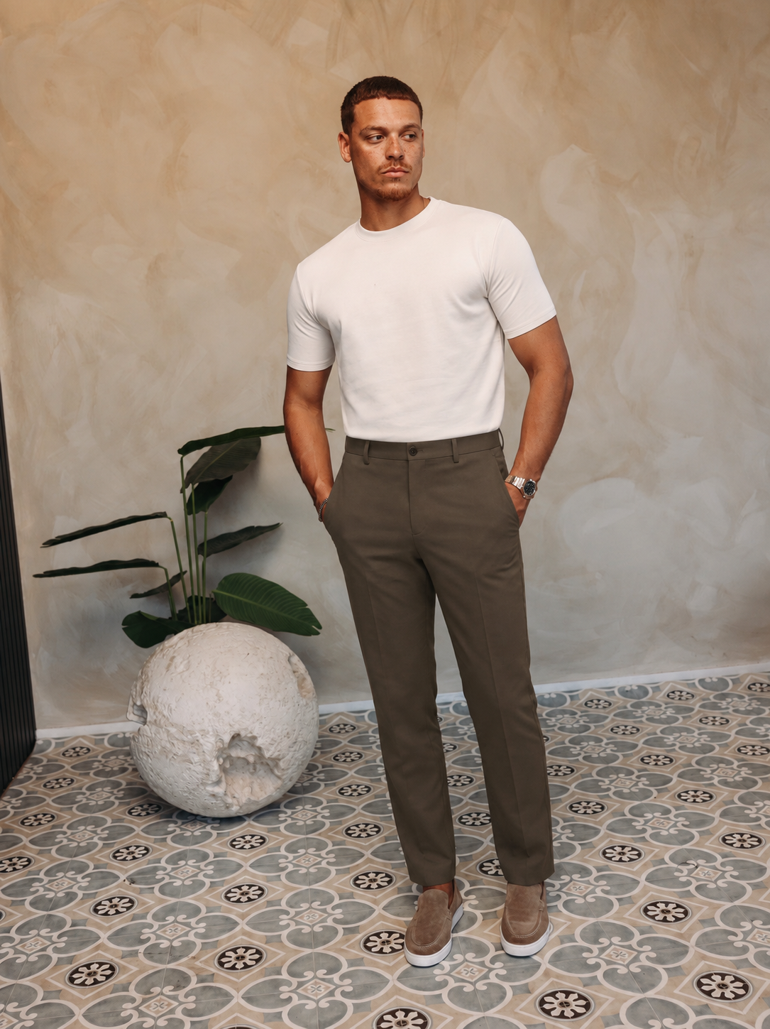ESSENTIALS SMARTS PANTS EARTH — lifestylefoto