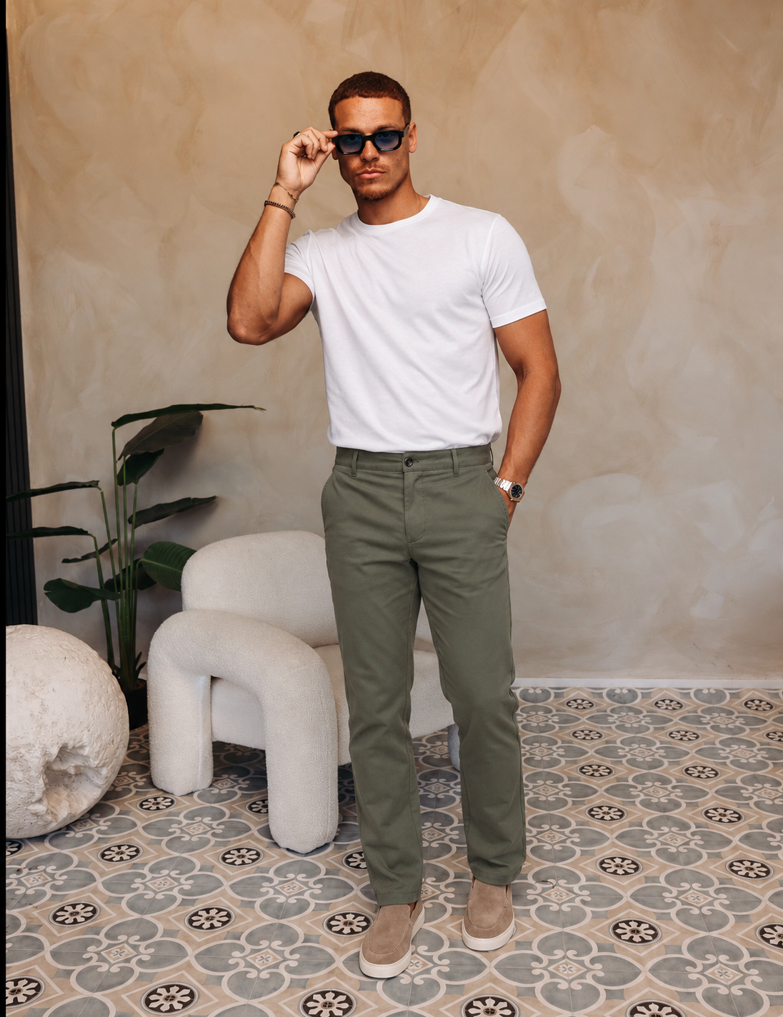 ESSENTIALS SMARTS PANTS OLIVE — lifestylefoto