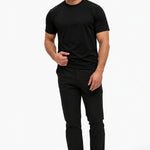 Gloss Essential Shirt black – studio full, zwarte pantalon
