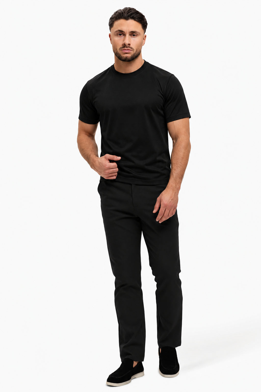Gloss Essential Shirt black – studio full, zwarte pantalon
