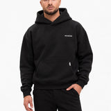 Grace Hoodie Black - voorkant op model