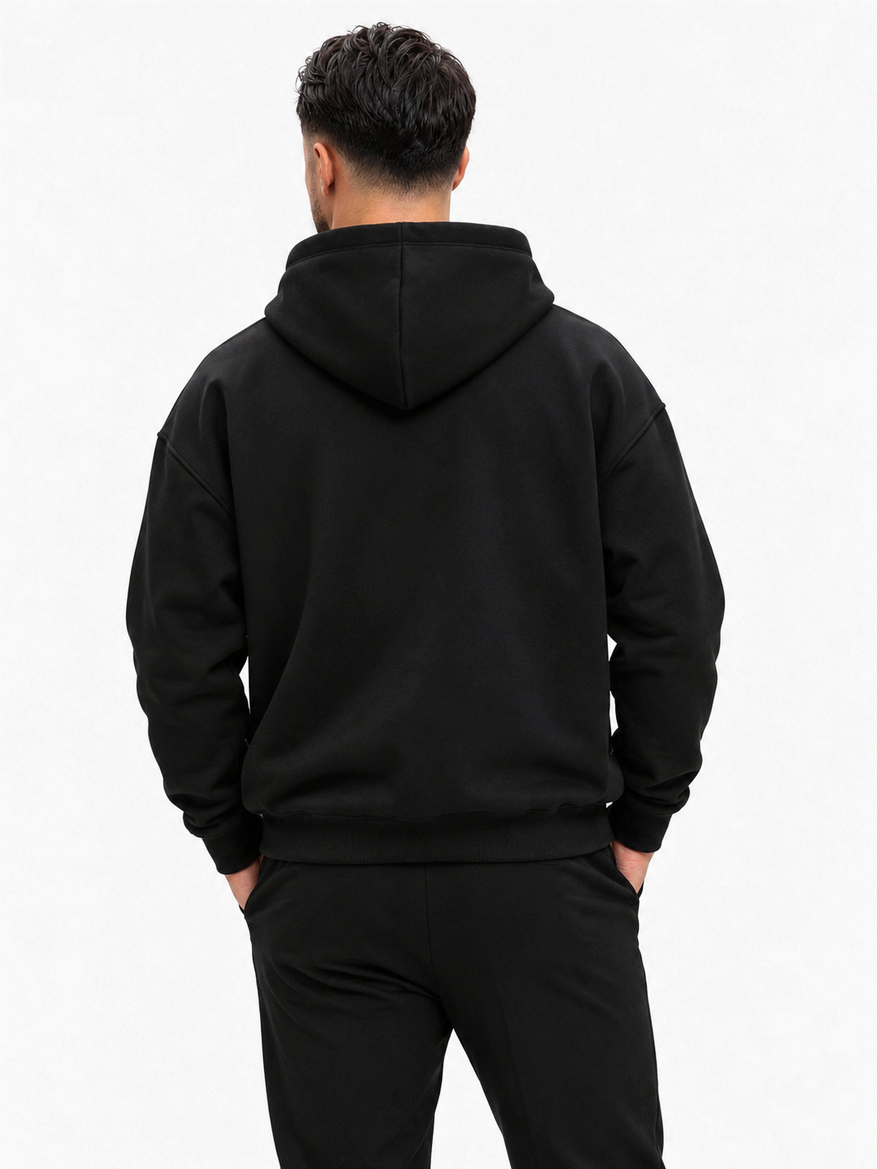 Grace Hoodie Black - achterkant op model
