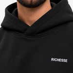 Grace Hoodie Black - detail geborduurd logo