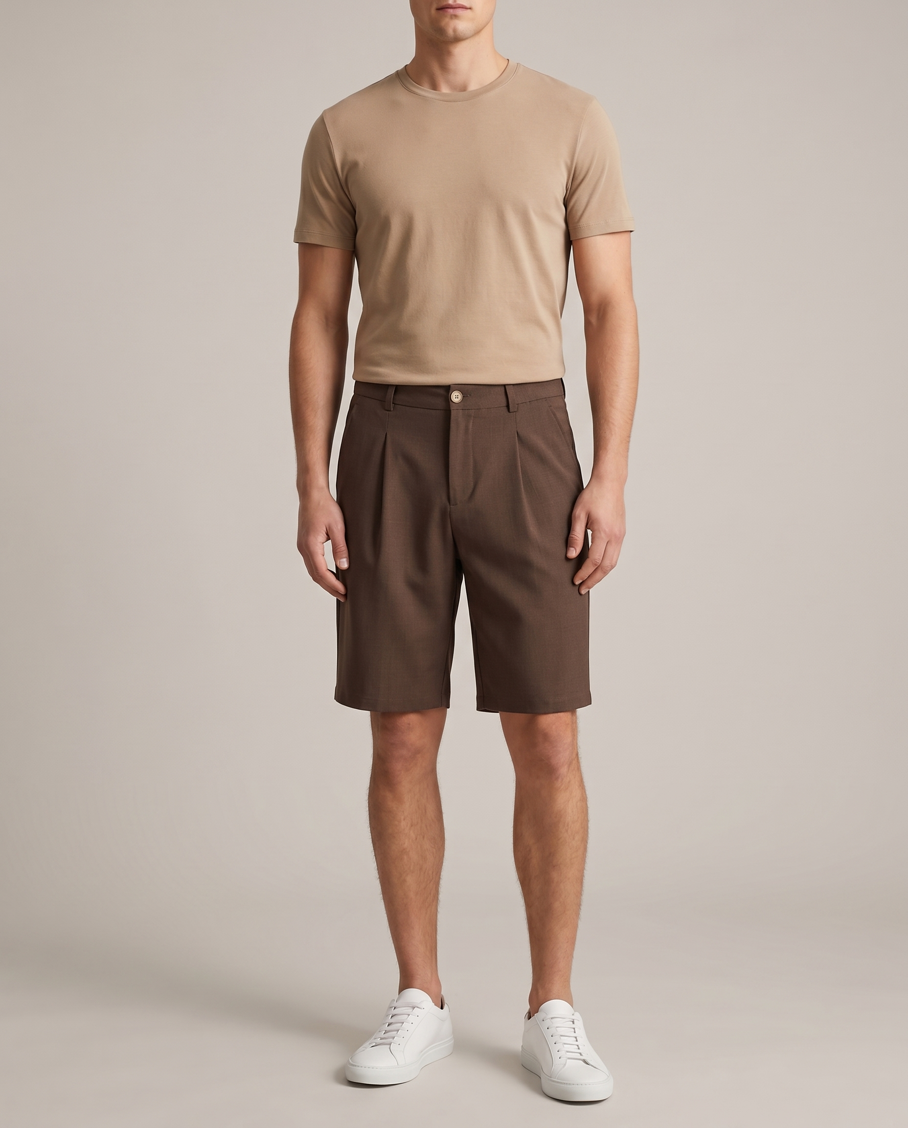 ESSENTIAL SHORTS BROWN - studio op model