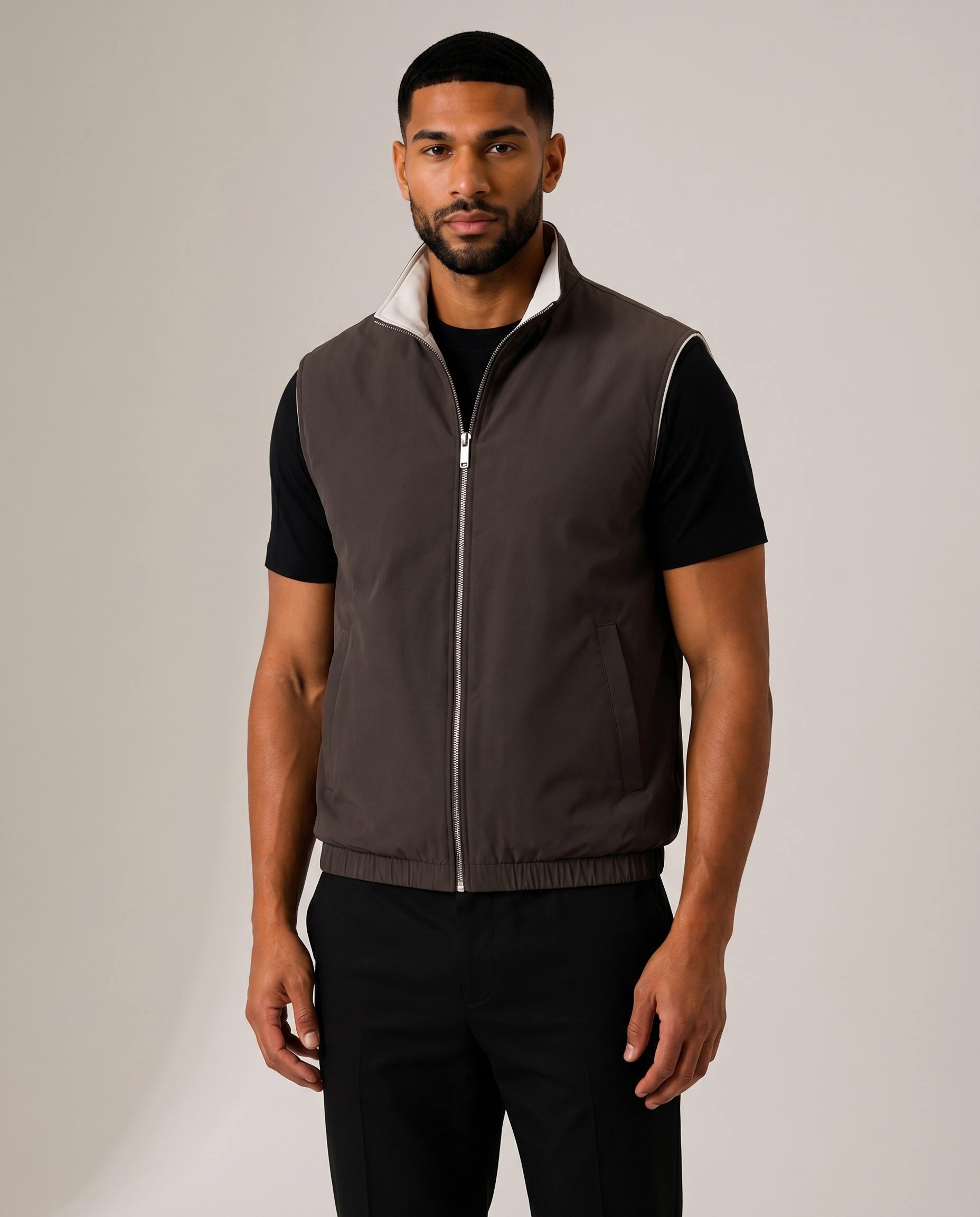 CORE BODYWARMER BROWN - studio op model