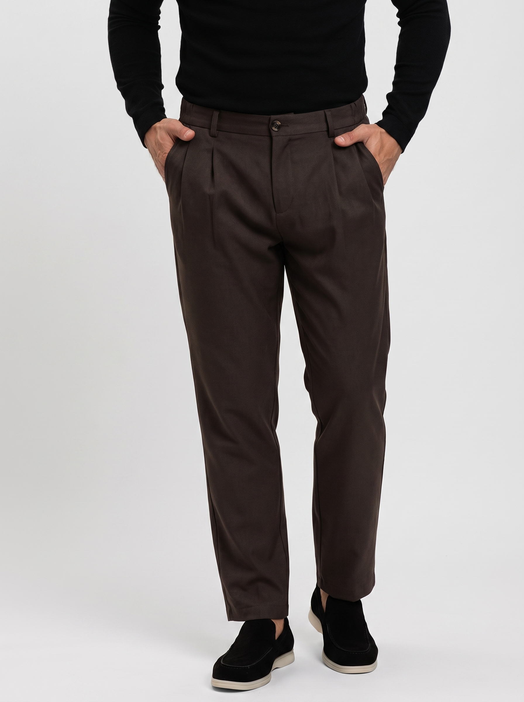 Milan Pants Brown - model 2