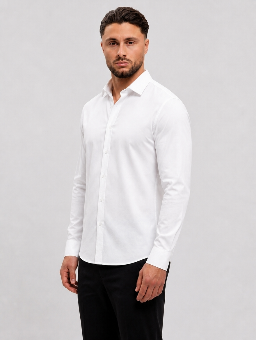 Classic White Shirt - zijkant studio