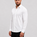 Classic White Shirt - zijkant studio