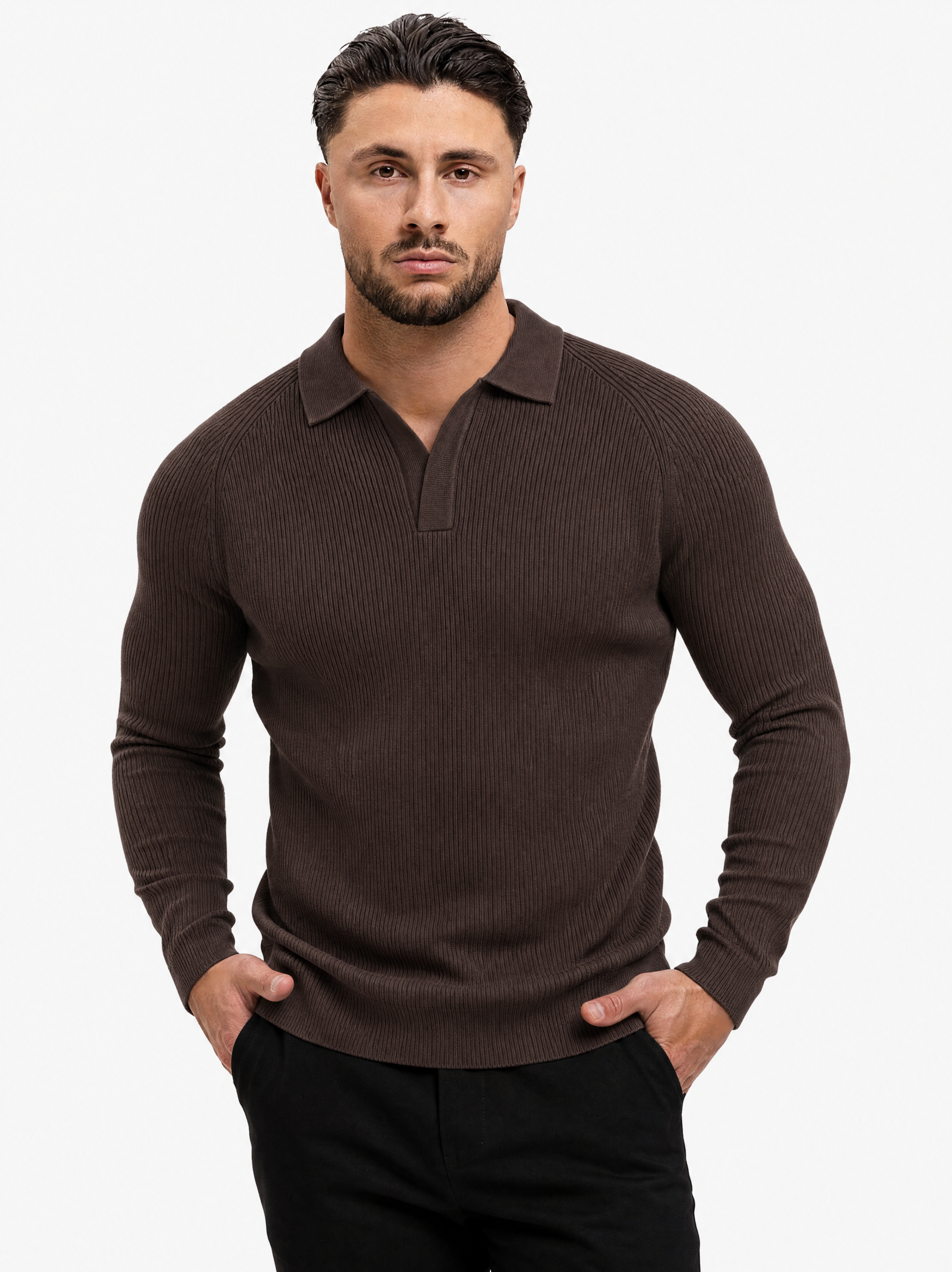 Ribbed Knit Polo Brown - handen in zak