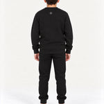 Richesse Crewneck JR Black - achterkant op model