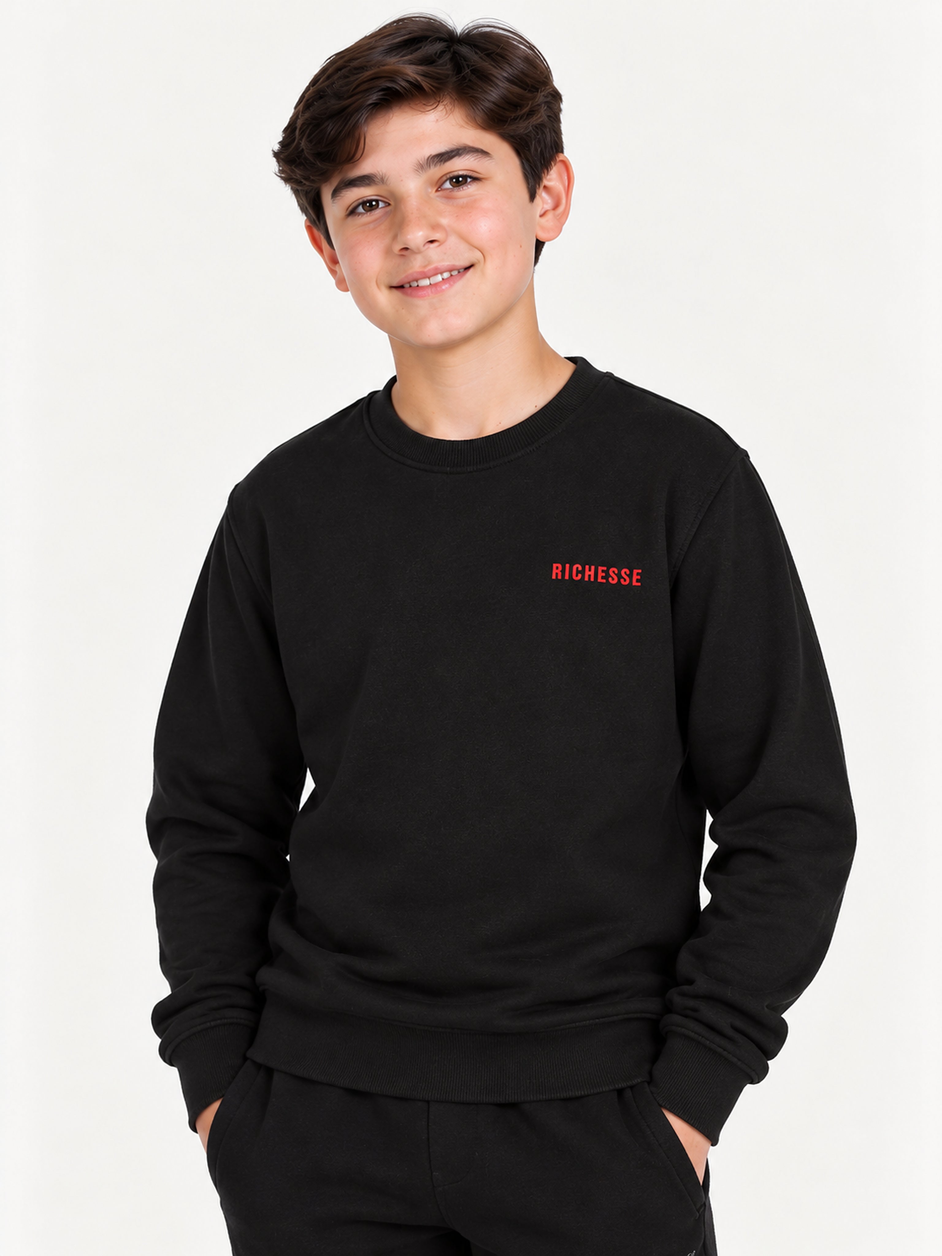 Richesse Crewneck JR Black - close-up print