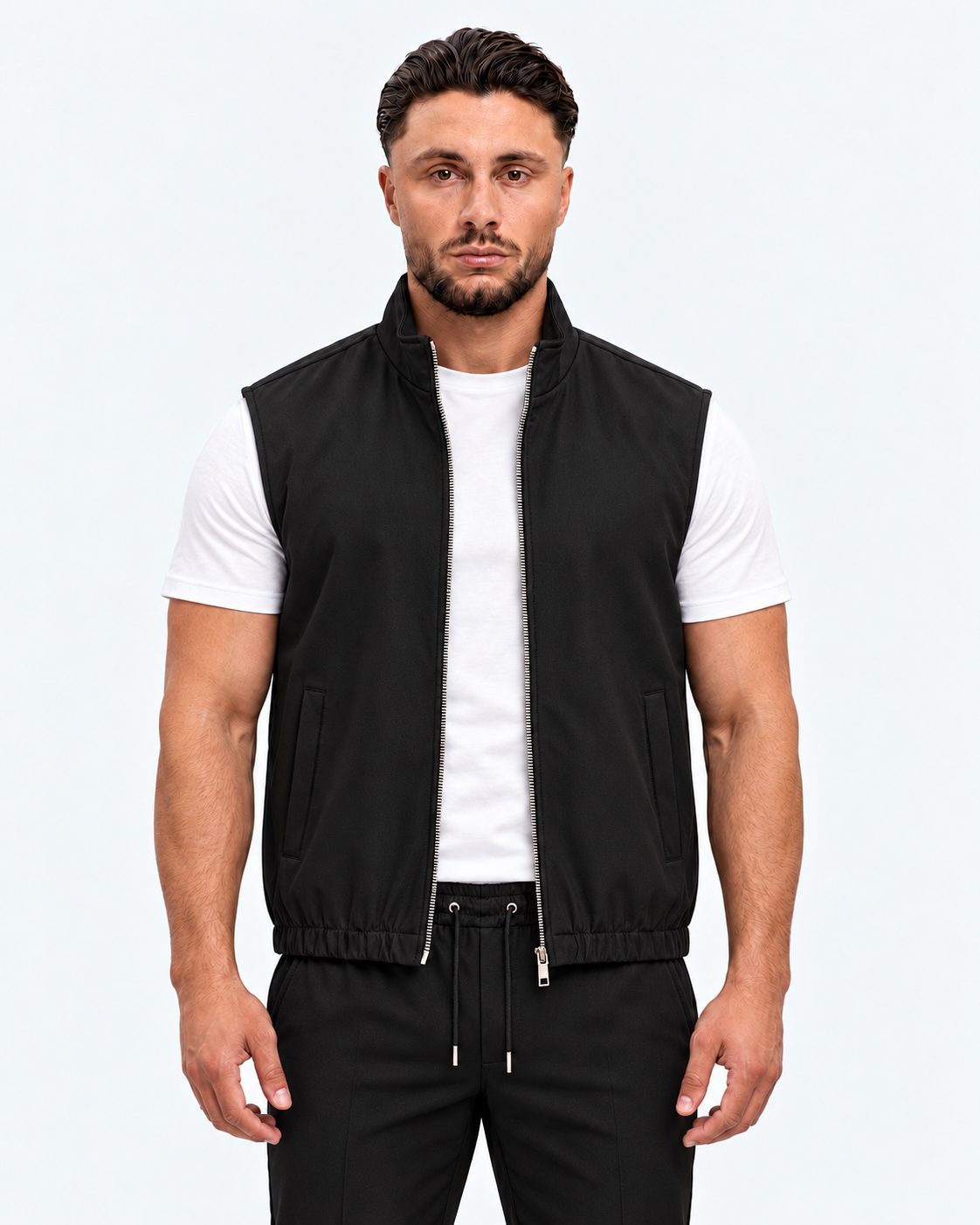 MONZA bodywarmer zwart – voorkant, complete set met bijpassende pants (studio)