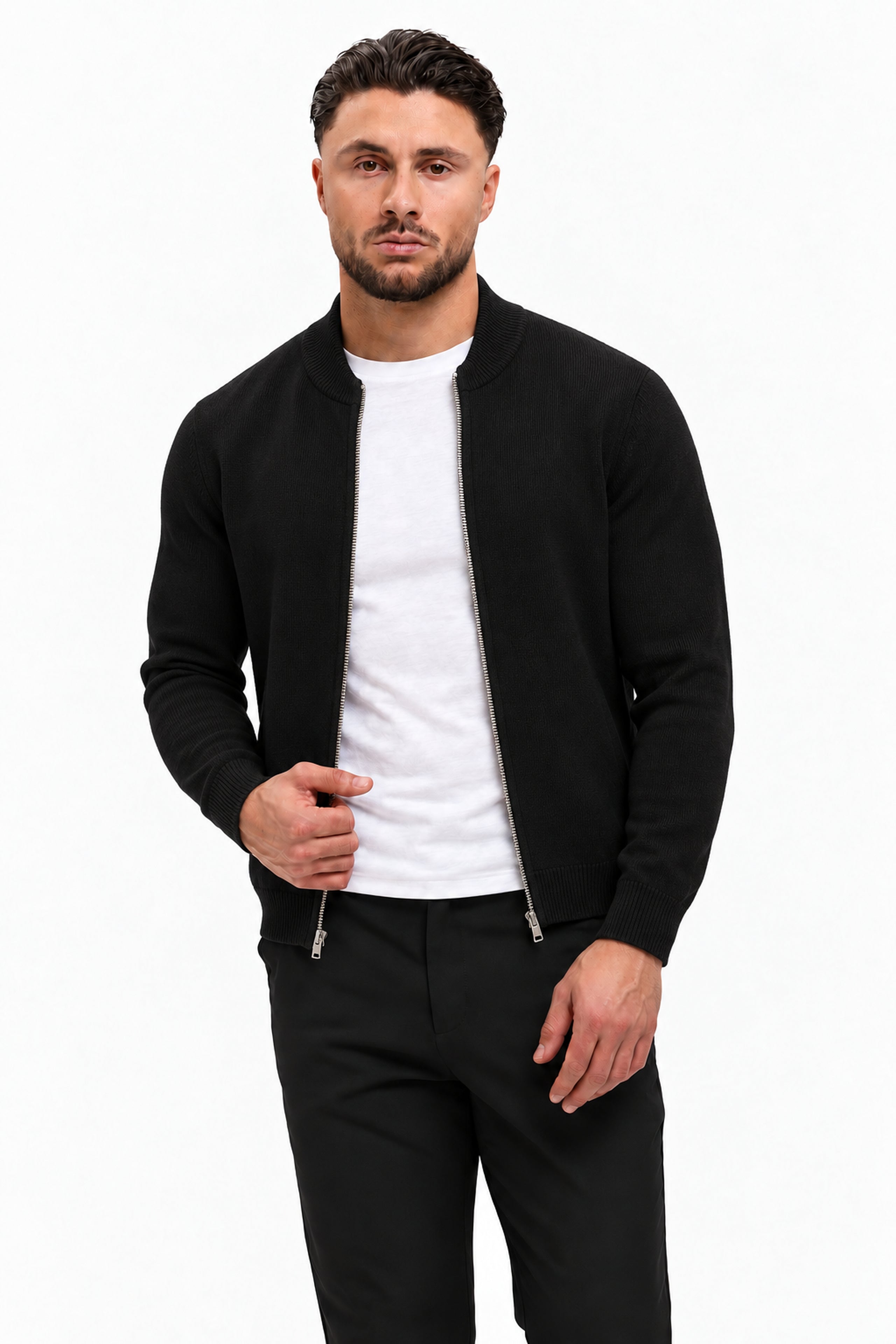 RIVAS HEAVY ZIPPER VEST BLACK - studio pose
