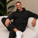 RK Blank Hoodie Black Oversized - gedragen, zittend