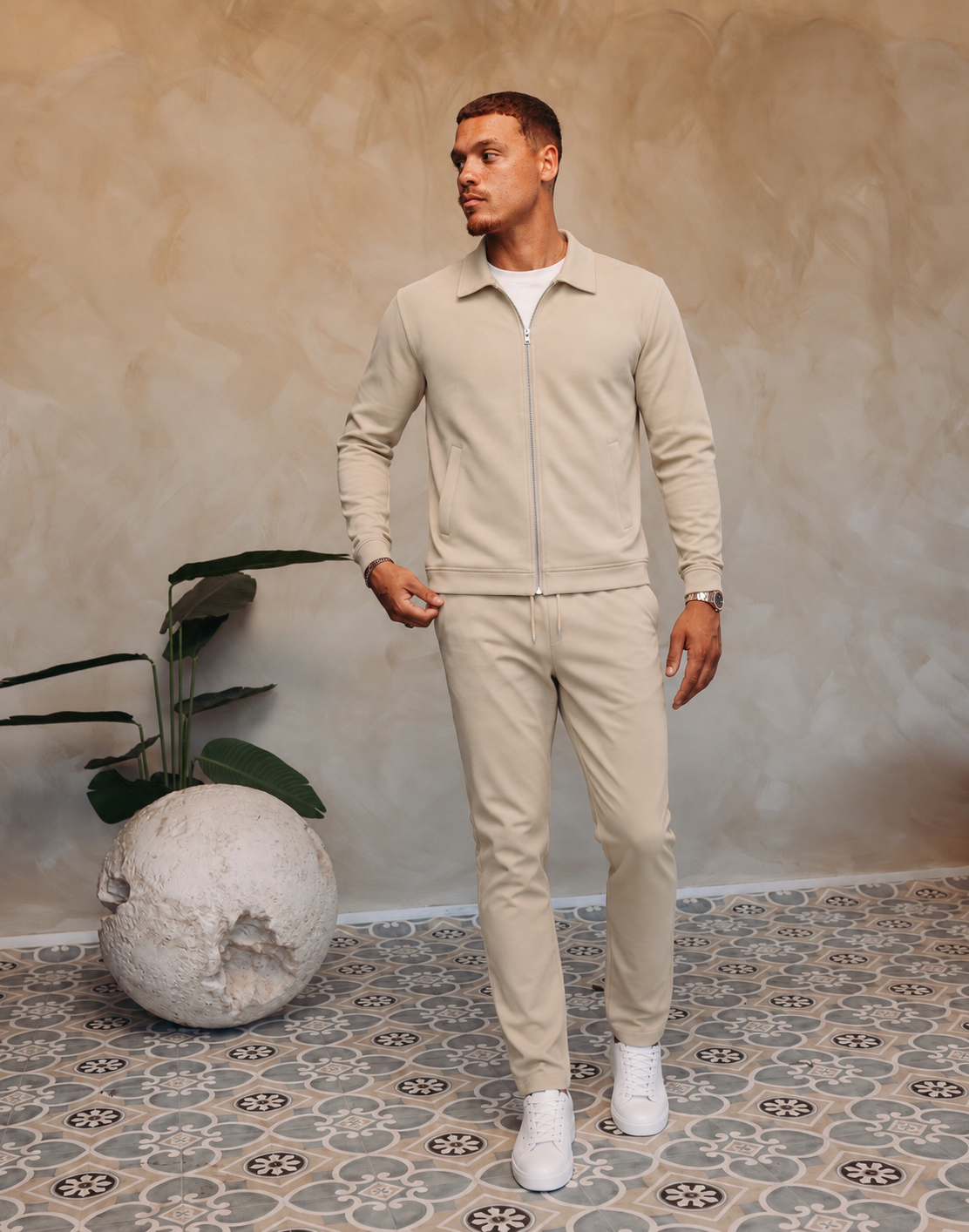 TECH SUIT | BEIGE — lifestylefoto