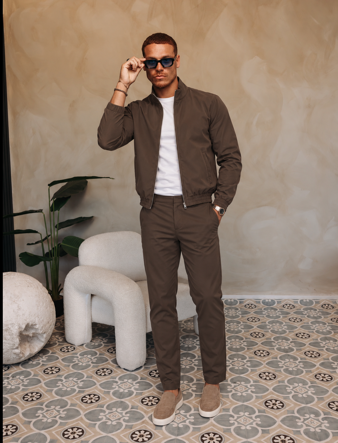 TECH ZIP SUIT | BROWN — lifestylefoto
